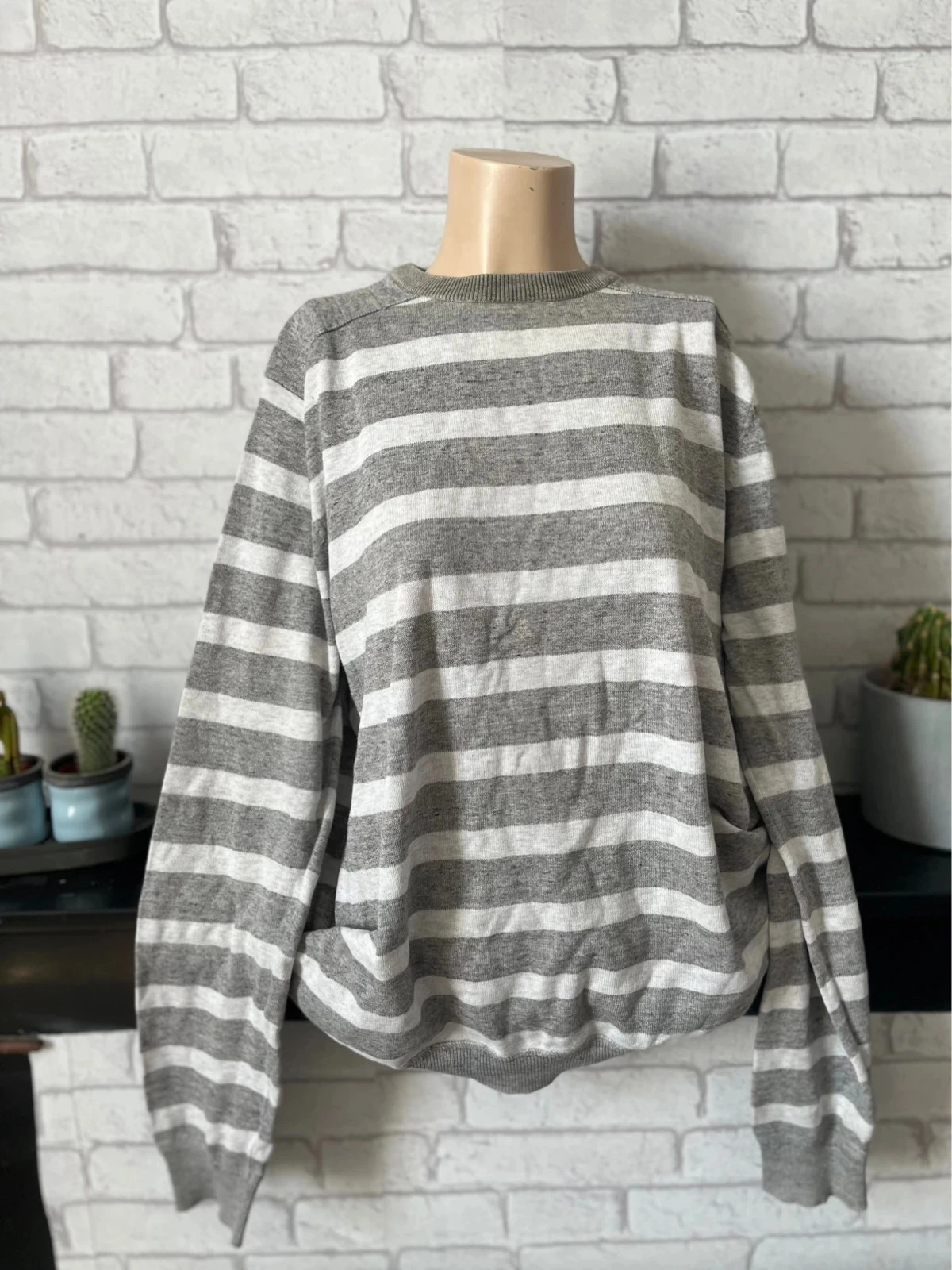 Pull gris rayé – Taille 42 – Angelo
